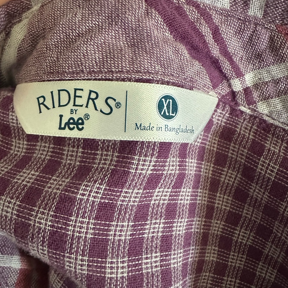 Plaid Button-Up Women's Top - Purple and Red XL Riders by Lee. EUC - Picture 6 of 6